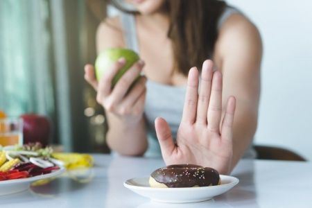 Как отказаться от сладкого: топ эффективных приемов